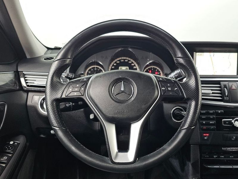 2013 Mercedes-Benz E-Class E300 Avantgarde Sports Package photo 16