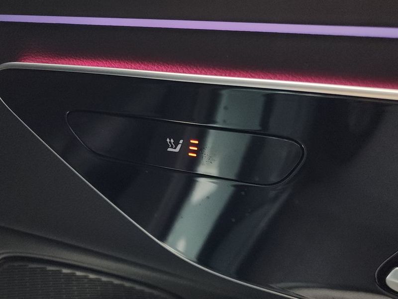 2024 Mercedes-Benz E-Class E200 Avantgarde photo 19