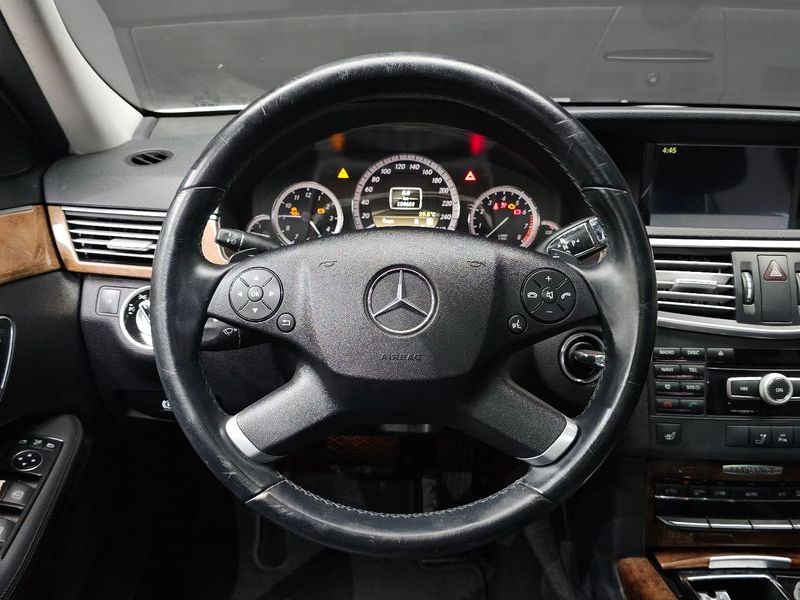 2012 Mercedes-Benz E-Class E300 Elegance photo 12