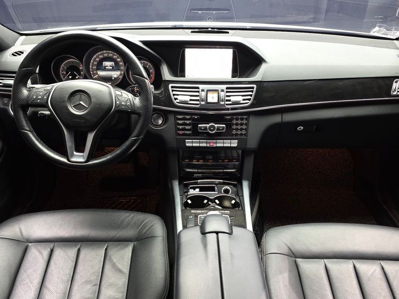 2014 Mercedes-Benz E-Class E300 Avangard photo 7