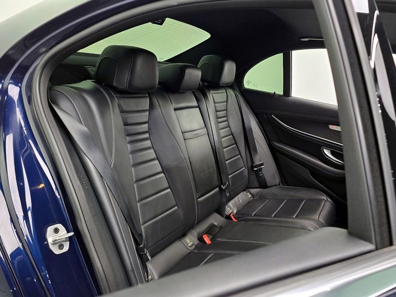 2021 Mercedes-Benz E-Class E220d 4MATIC AMG Line photo 12