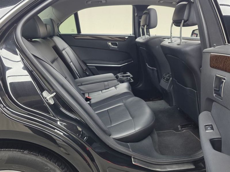 2012 Mercedes-Benz E-Class E200 CGI photo 12