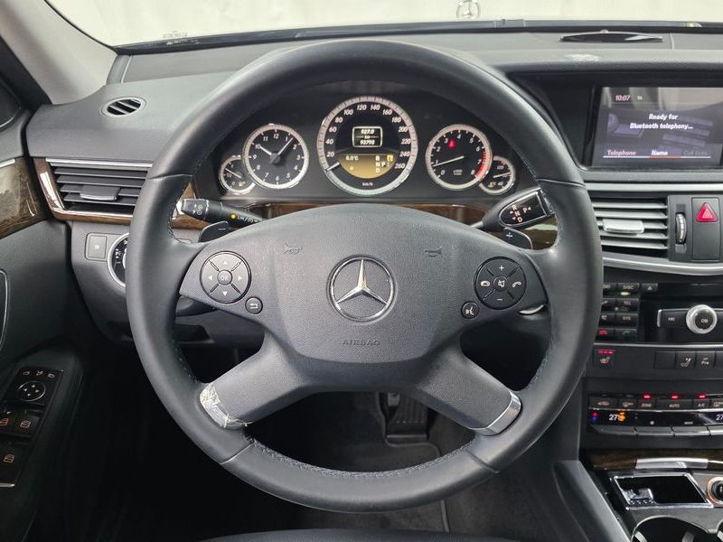 2012 Mercedes-Benz E-Class E200 CGI photo 13