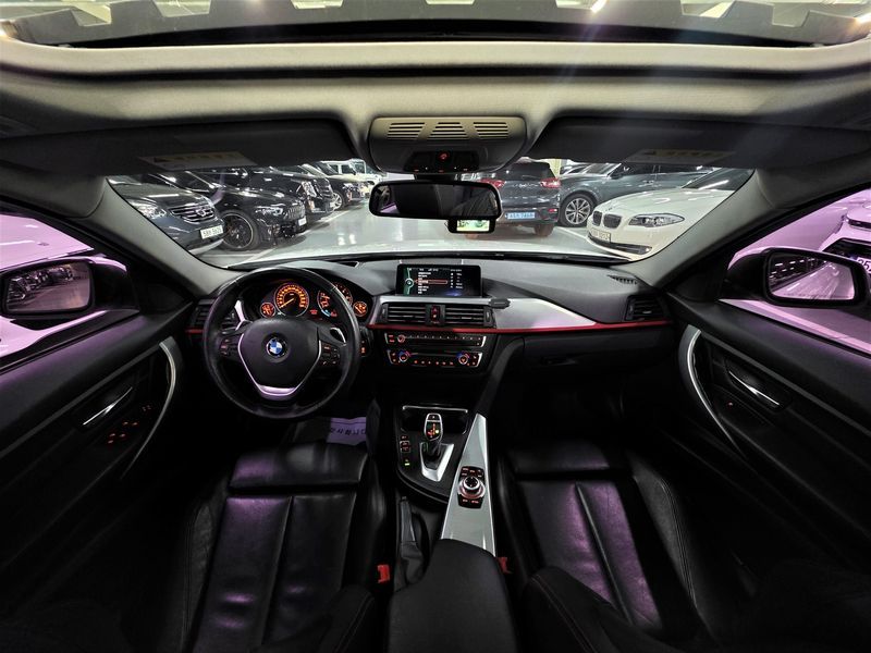 2012 BMW 3 Series 320d Sport photo 10