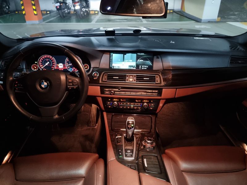 2013 BMW 5 Series 535i photo 7