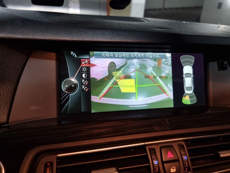2013 BMW 5 Series 535i photo 16