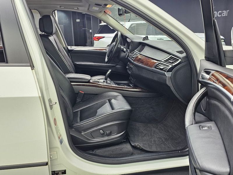 2012 BMW X5 xDrive 30d photo 11