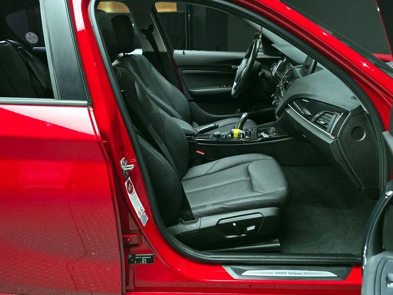 2013 BMW 1 Series 118d Urban Pack1 5Dr photo 11