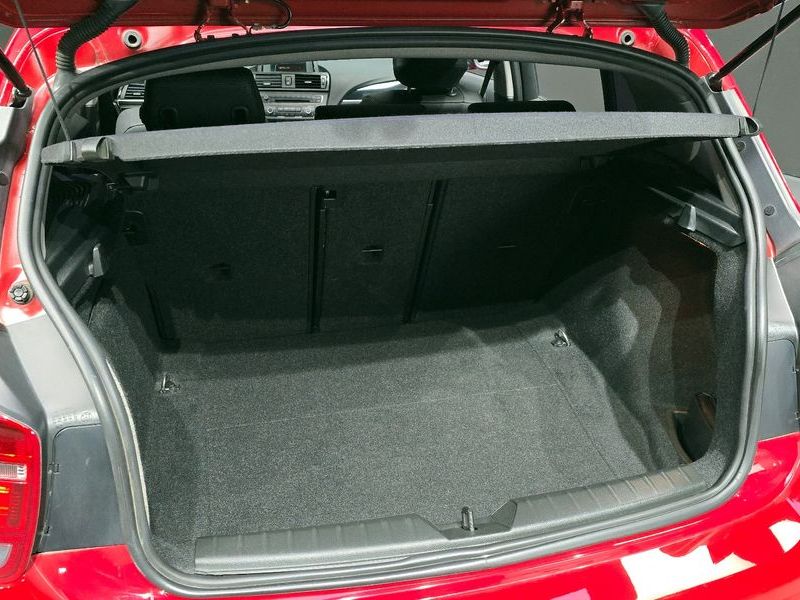 2013 BMW 1 Series 118d Urban Pack1 5Dr photo 20