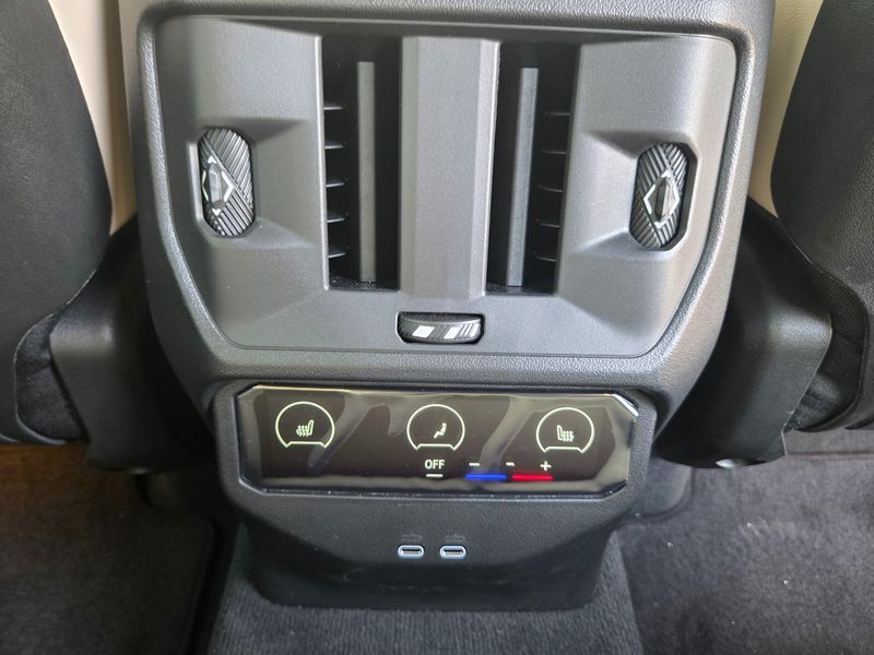 2025 BMW X3 xDrive 20 photo 9