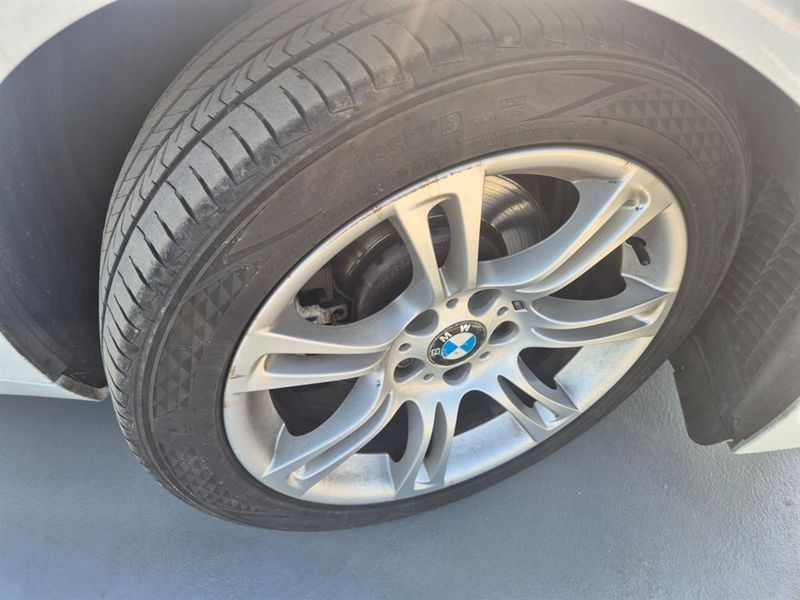 2013 BMW 5 Series 528i M Sport photo 8