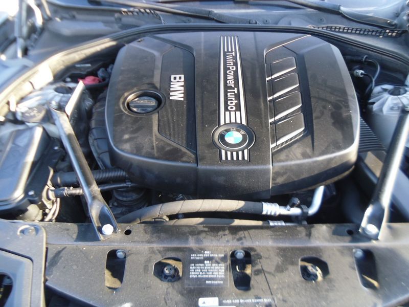 2013 BMW 5 Series 525d xDrive photo 17
