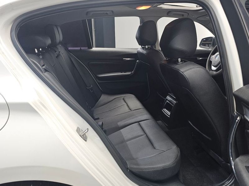 2014 BMW 1 Series 118d Urban Pack1 5Dr photo 13