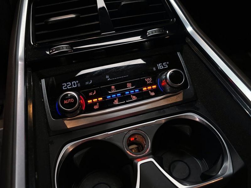 2016 BMW 7 Series 750Li xDrive Prestige photo 16