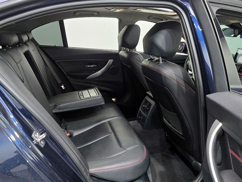 2014 BMW 3 Series 328i Sport photo 11