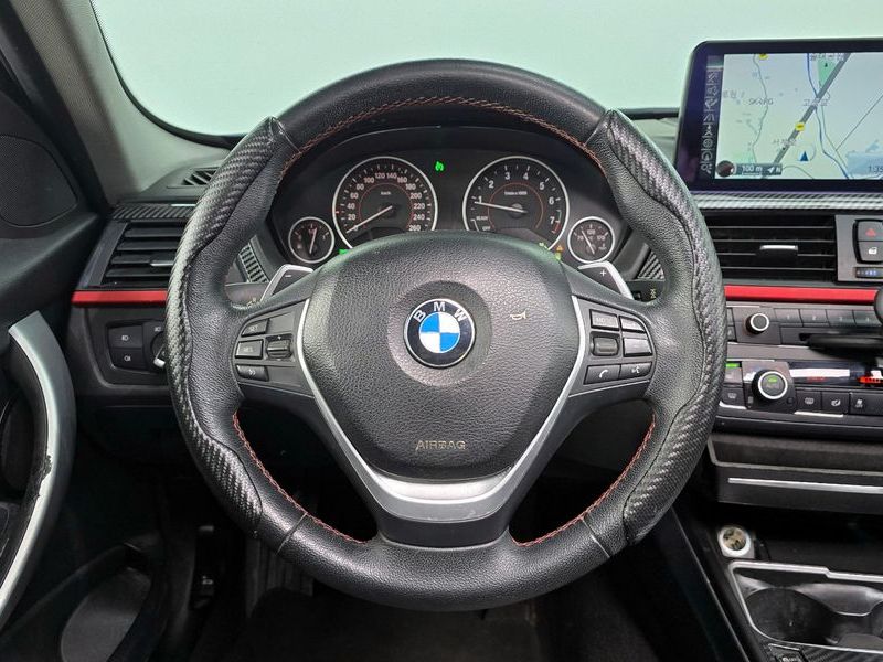 2014 BMW 3 Series 328i Sport photo 14