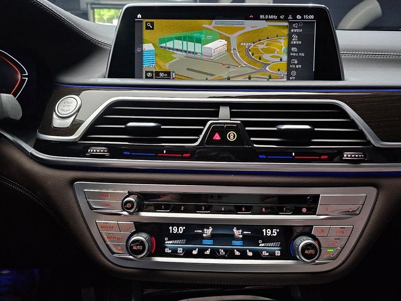 2022 BMW 7 Series 730d xDrive Design Pure Excellence photo 14