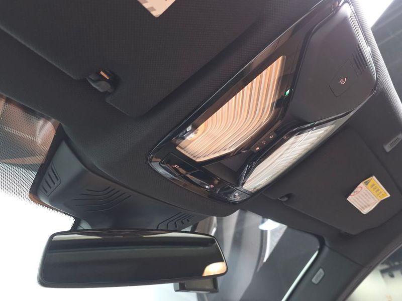 2018 BMW 5 Series 530i xDrive M Sport Package photo 30