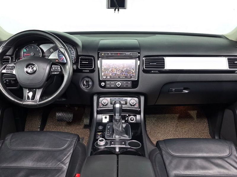 2016 Volkswagen Touareg V6 3.0 TDI Bluemotion 7P5 photo 7