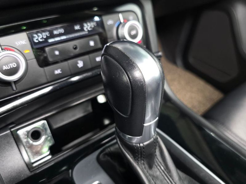 2016 Volkswagen Touareg V6 3.0 TDI Bluemotion 7P5 photo 9