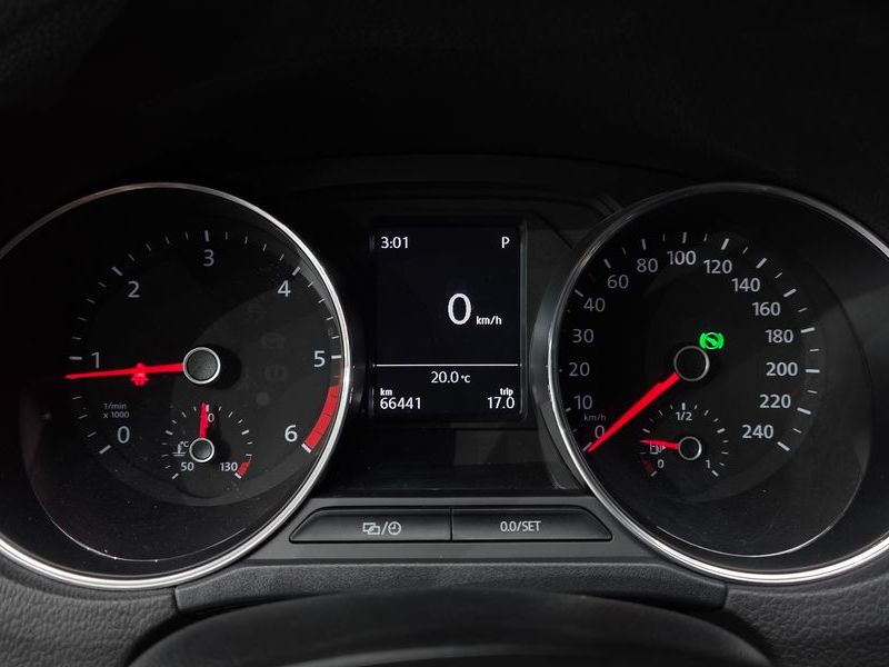 2016 Volkswagen Polo 1.4 TDI R-Line 5th photo 8