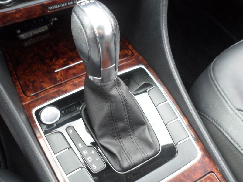 2012 Volkswagen Passat 2.0 TDI B7 photo 9