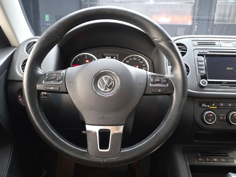 2016 Volkswagen Tiguan 2.0 TDI Premium 5N photo 13