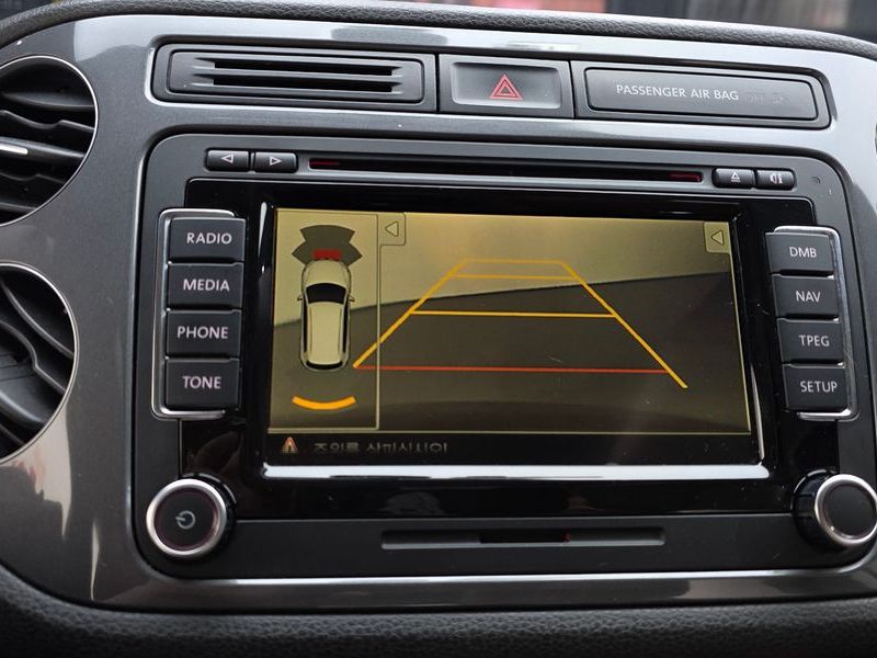 2016 Volkswagen Tiguan 2.0 TDI Premium 5N photo 14