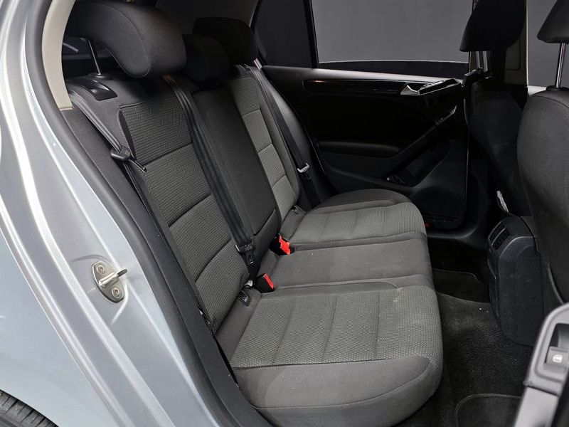 2013 Volkswagen Golf 2.0 TDI StyleEdition photo 12