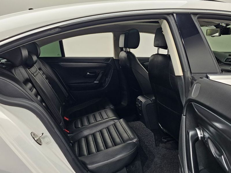 2014 Volkswagen New CC 2.0 TSI photo 12