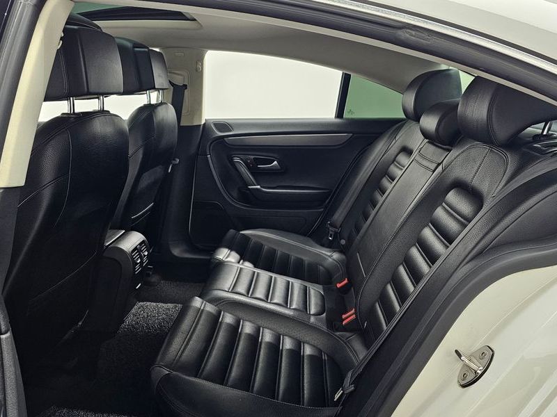 2014 Volkswagen New CC 2.0 TSI photo 13