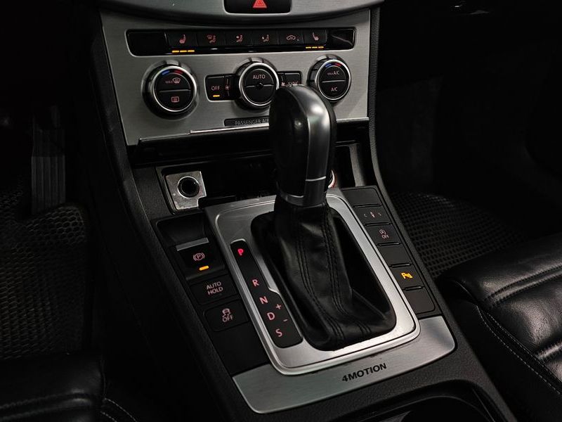 2015 Volkswagen New CC 2.0 TDI BlueMotion 4MOTION photo 9