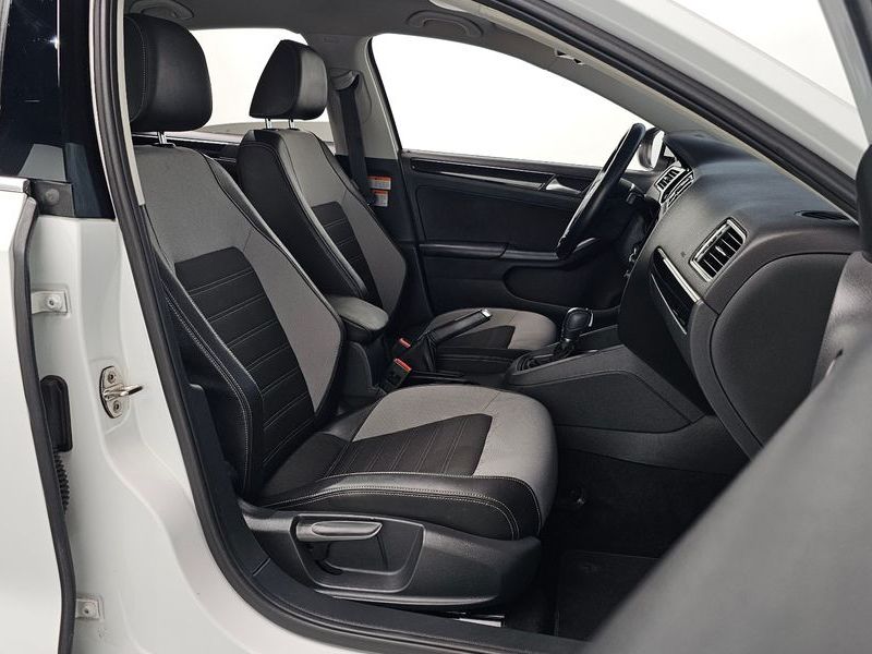 2016 Volkswagen Jetta 2.0 TDI BlueMotion 6th photo 10