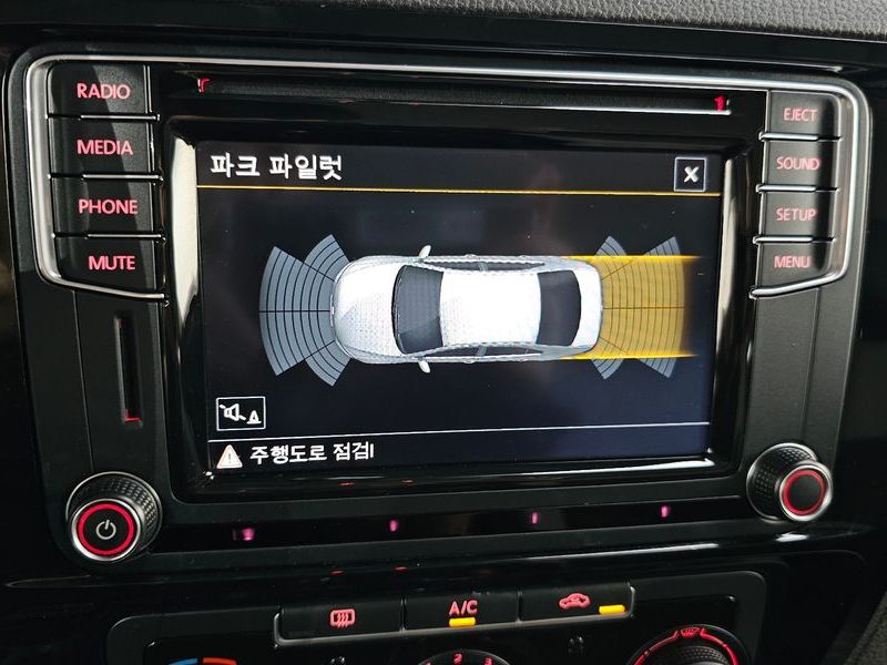 2016 Volkswagen Jetta 2.0 TDI BlueMotion 6th photo 15