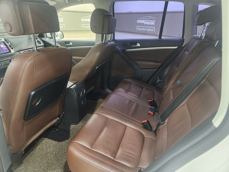 2012 Volkswagen Tiguan 2.0 TDI Premium 5N photo 7