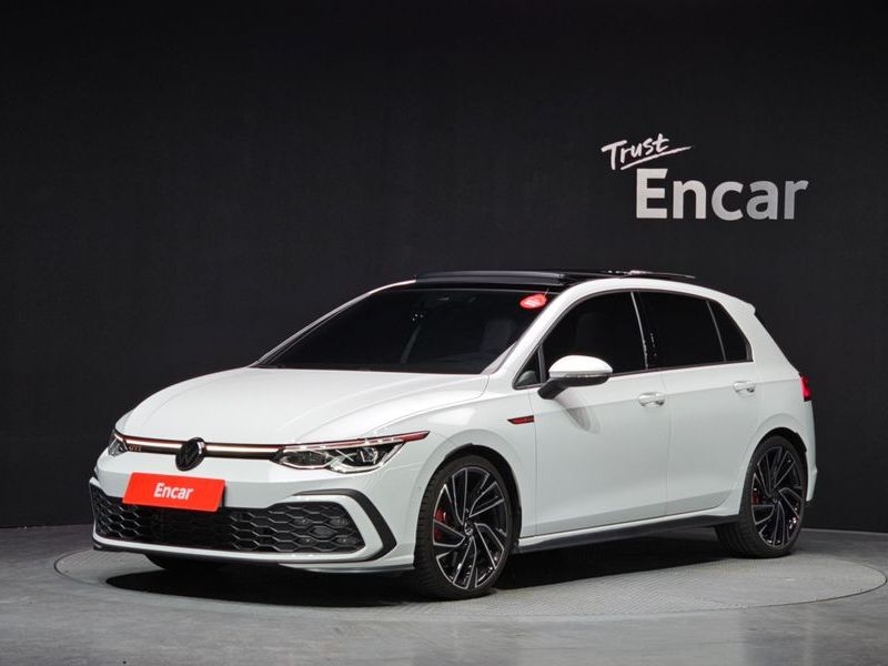 2024 Volkswagen Golf 2.0 GTI photo 1