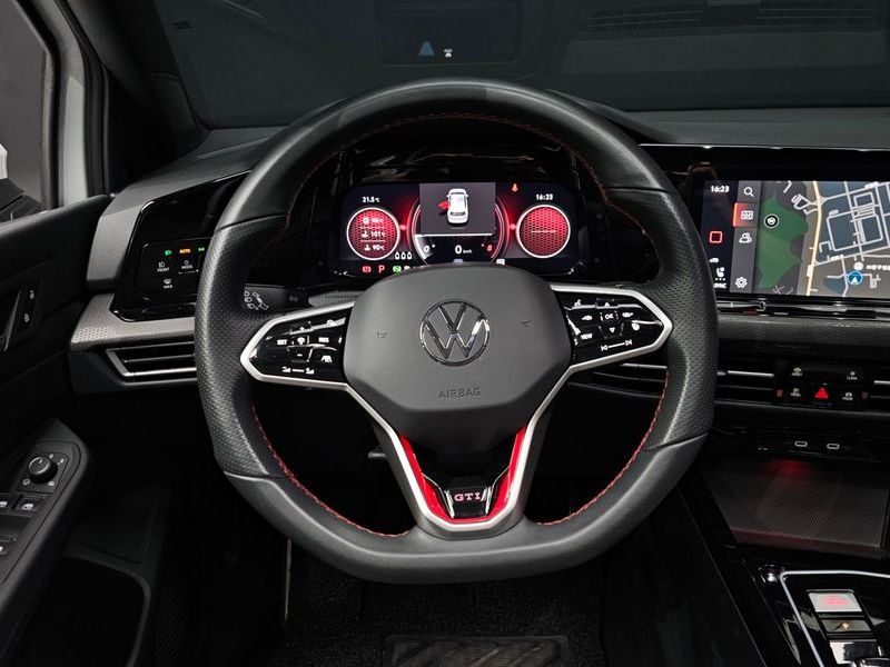 2024 Volkswagen Golf 2.0 GTI photo 14
