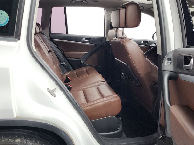 2016 Volkswagen Tiguan 2.0 TDI Premium 5N photo 12