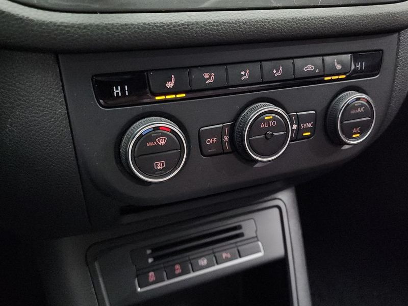 2016 Volkswagen Tiguan 2.0 TDI Premium 5N photo 16