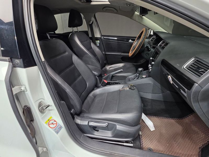 2014 Volkswagen Jetta 2.0 TDI 6th photo 10