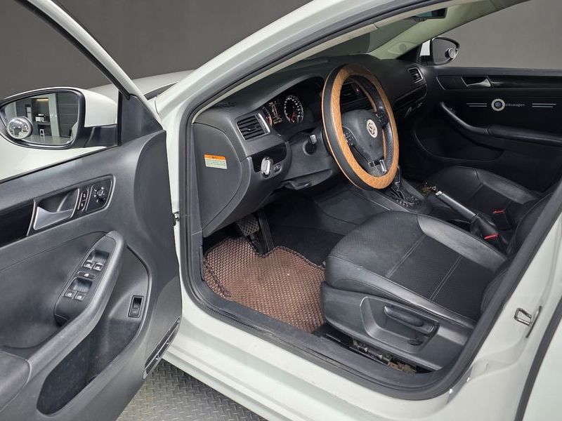 2014 Volkswagen Jetta 2.0 TDI 6th photo 12