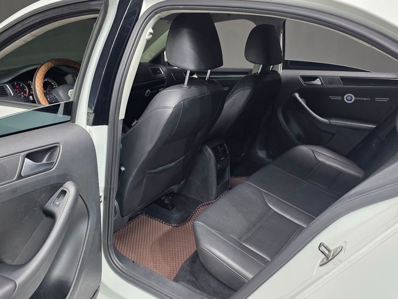 2014 Volkswagen Jetta 2.0 TDI 6th photo 18