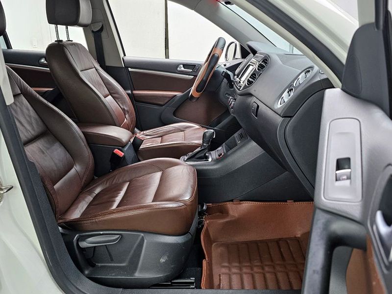 2012 Volkswagen Tiguan 2.0 TDI Comfort 5N photo 11