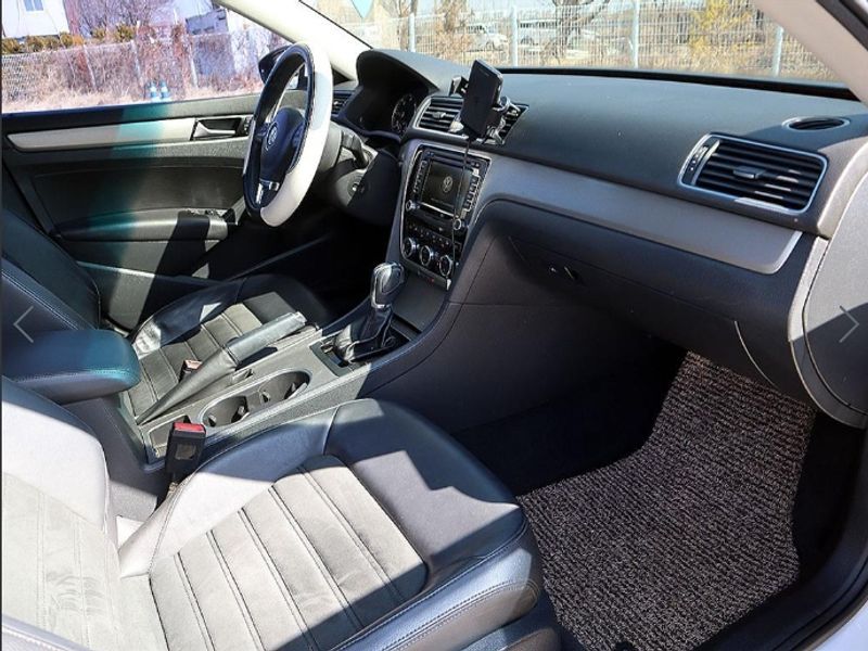 2013 Volkswagen Passat 2.0 TDI B7 photo 13
