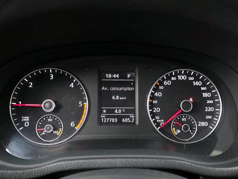 2014 Volkswagen Passat 2.0 TDI B7 photo 8