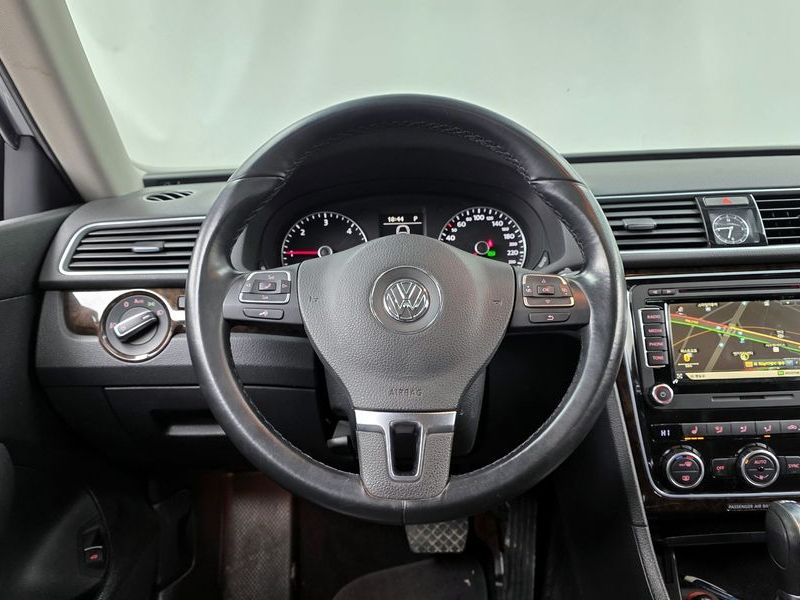 2014 Volkswagen Passat 2.0 TDI B7 photo 13