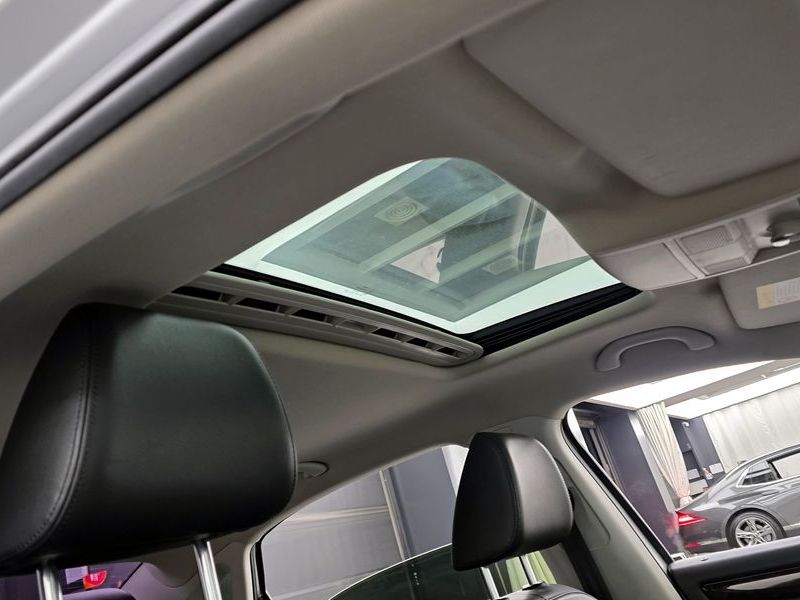 2014 Volkswagen Passat 2.0 TDI B7 photo 17
