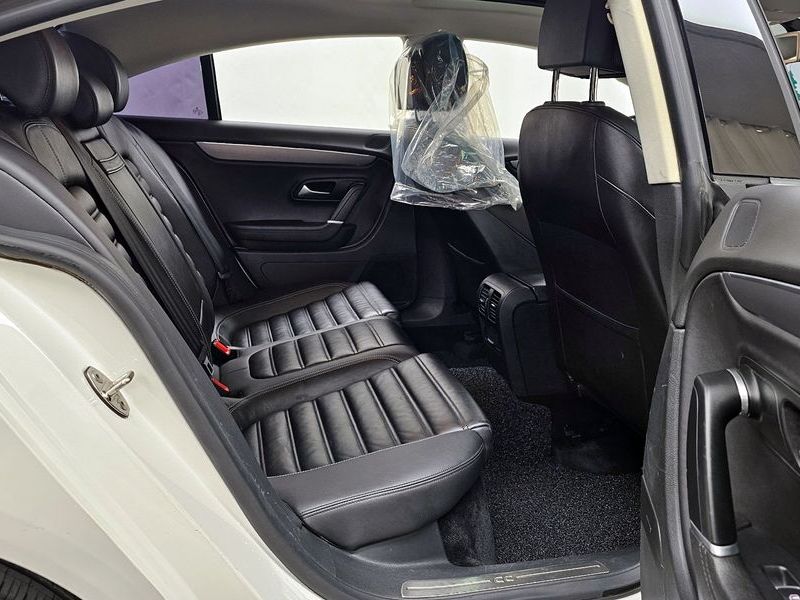 2012 Volkswagen New CC 2.0 TDI BlueMotion photo 12