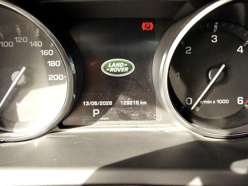 2016 Land Rover Discovery Sport 2.0 TD4 HSE Luxury photo 13