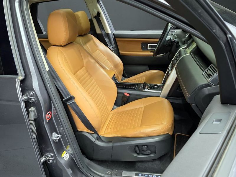 2018 Land Rover Discovery Sport 2.0 TD4 HSE Luxury photo 12